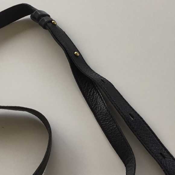 Madewell Black Shoulder Bag Sleek Design - Picture 4 of 6